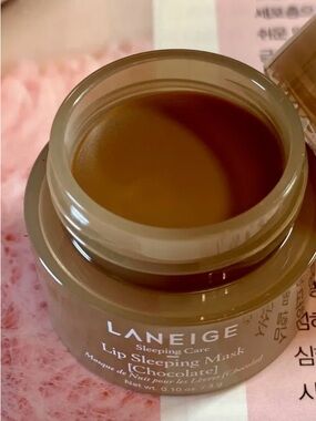 LANEIGE Lip Sleeping Mask - Chocolate Brown plus Elf blush bundle. (LIMITED E)